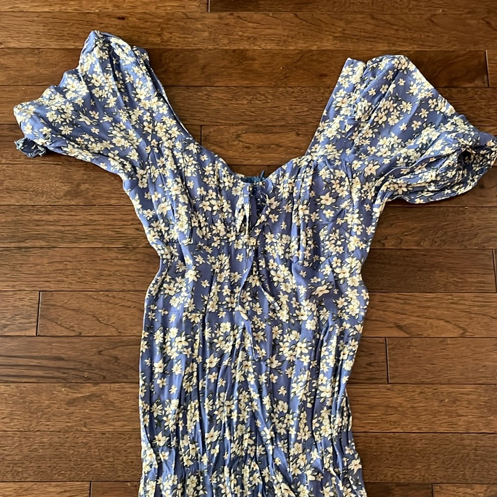 NWT Nasty Gal Blue Floral Print Plunging Neck Midi Dress Size